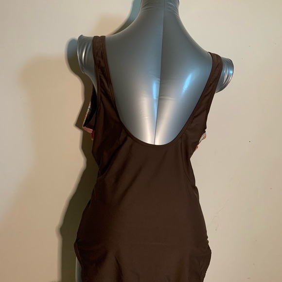 Your best look woman’s one piece swimsuit bathing suit - Picture 3 of 9